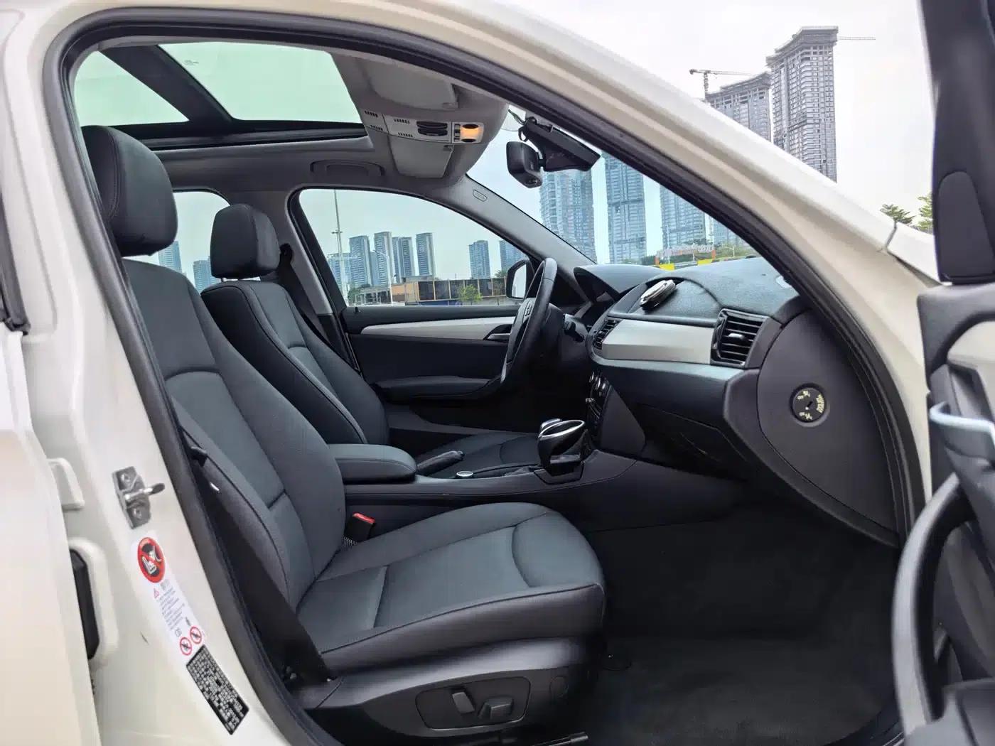 2012 BMW X1 Imported sDrive18i Luxury Model — миниатюра 8