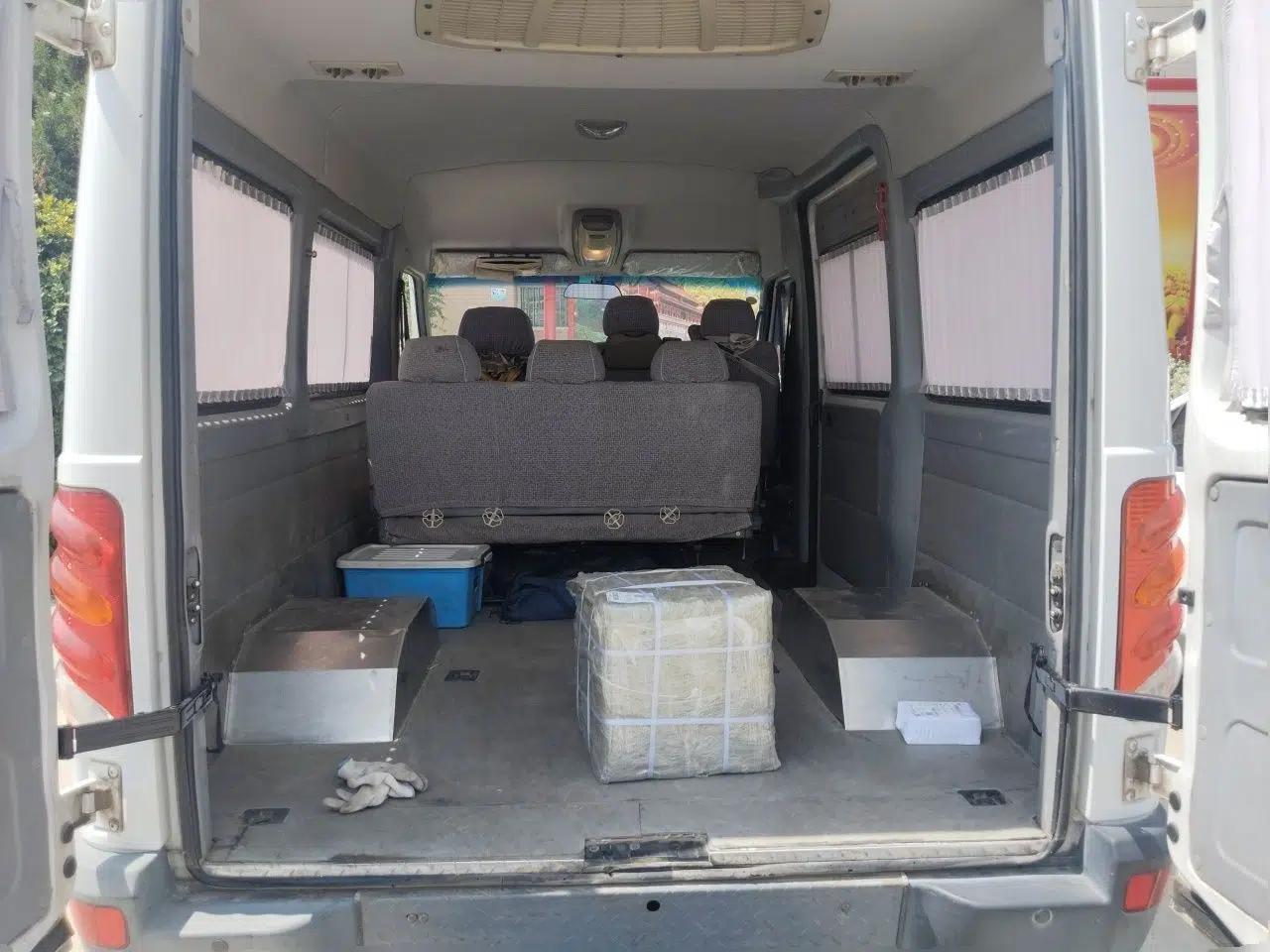 Iveco Power Daily 2013 3.0T-A37 Dual-Purpose Low-Roof F1C Van — миниатюра 19