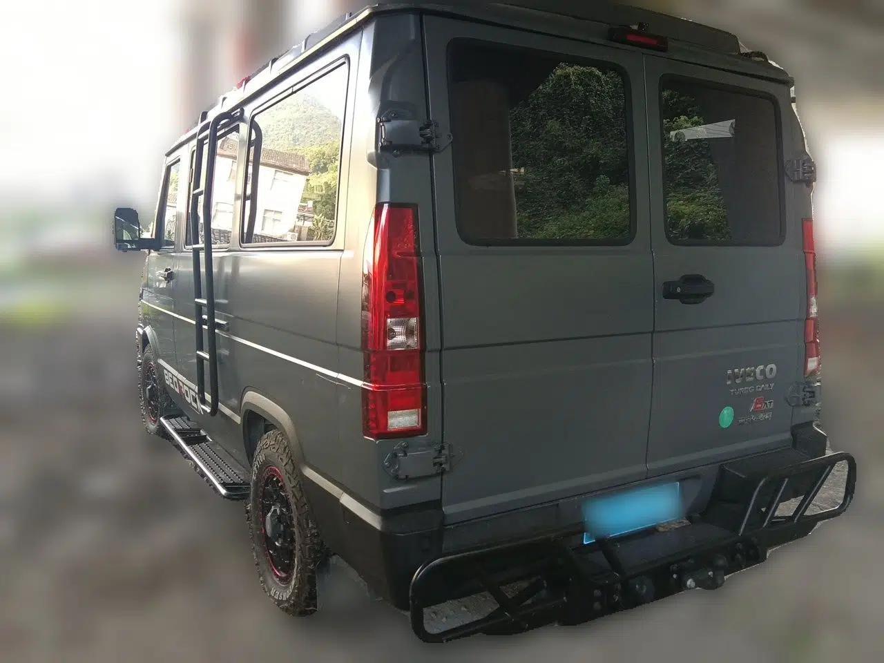 Iveco Daily Iveco diesel, 2.5-liter, single-wheel drive, 7 seats, automatic transmission — миниатюра 4