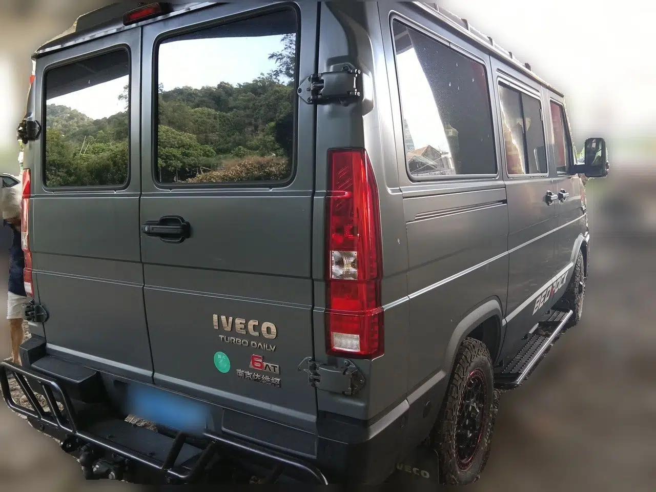 Iveco Daily Iveco diesel, 2.5-liter, single-wheel drive, 7 seats, automatic transmission — миниатюра 6