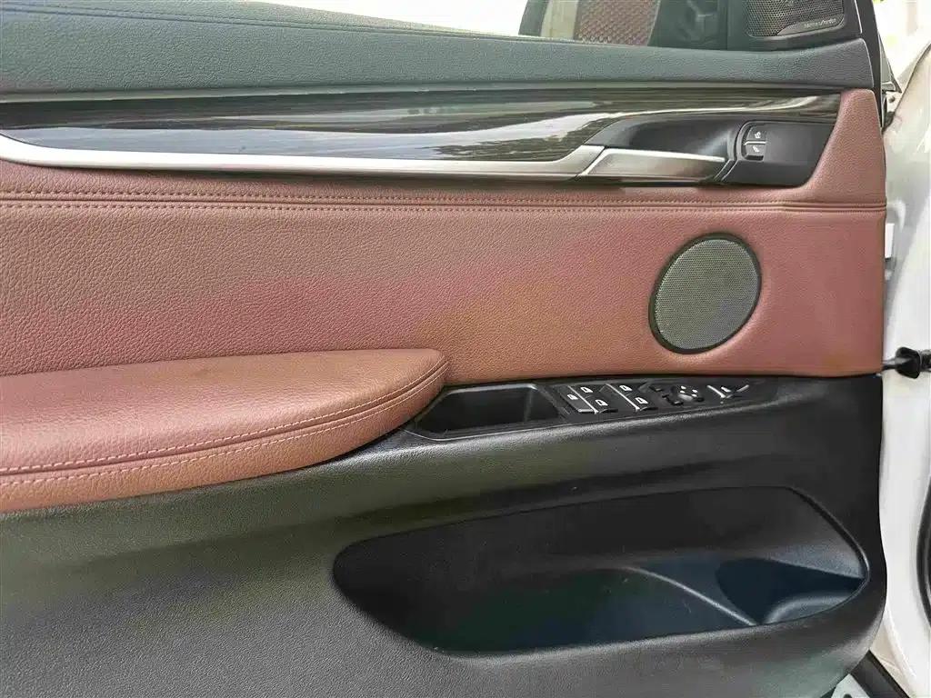BMW X6 2015 xDrive35i Luxury — миниатюра 17