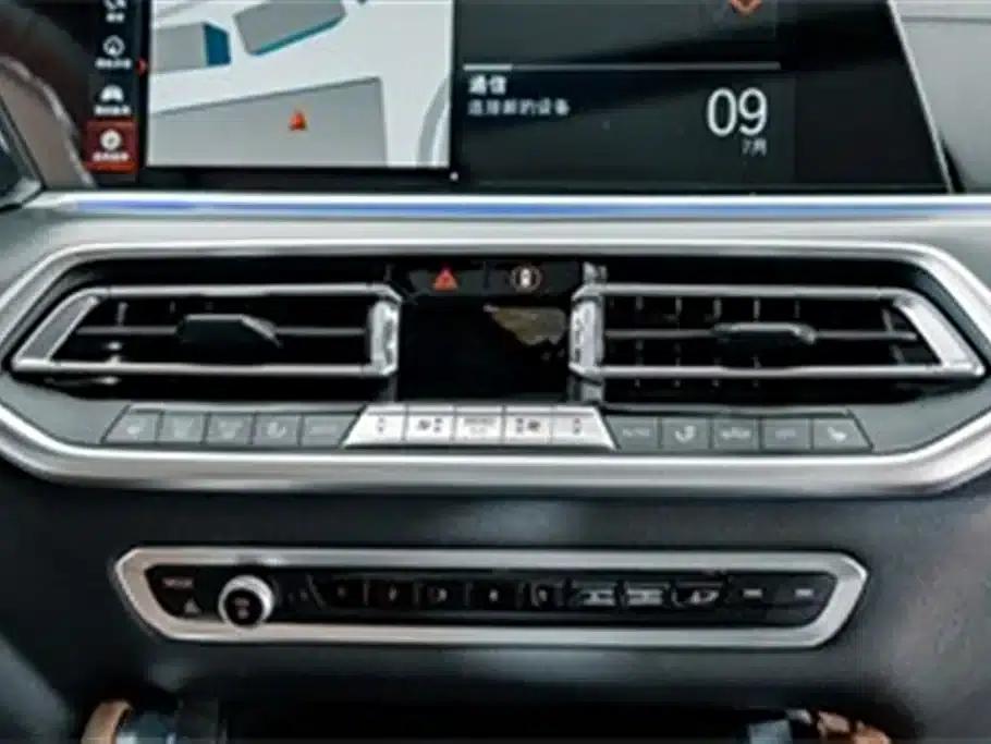 2021 BMW X6 xDrive30i M Sport Package — миниатюра 11