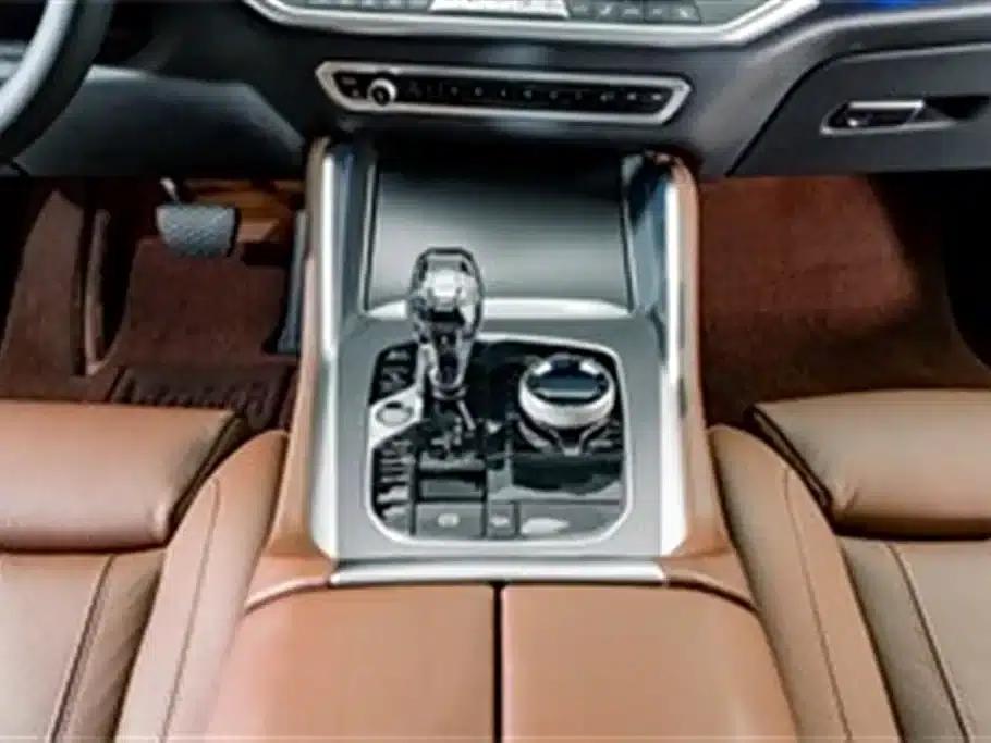 2021 BMW X6 xDrive30i M Sport Package — миниатюра 12