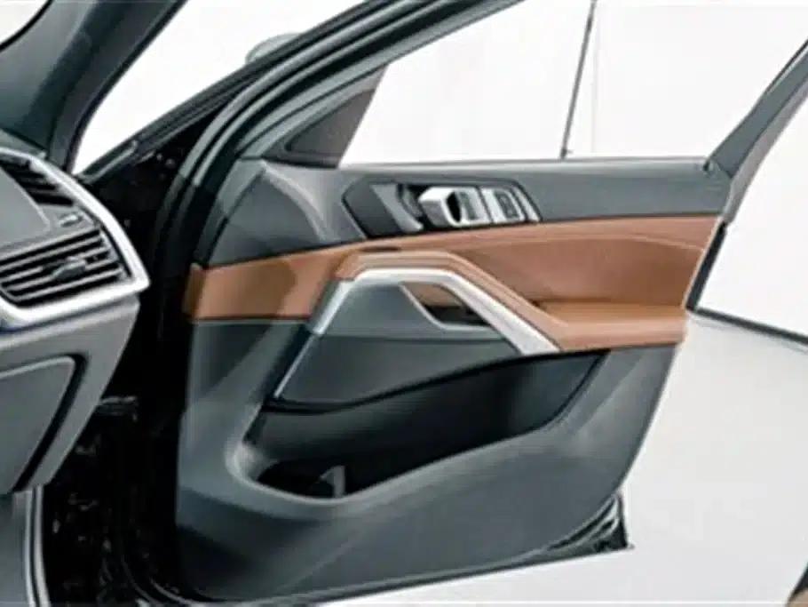2021 BMW X6 xDrive30i M Sport Package — миниатюра 13