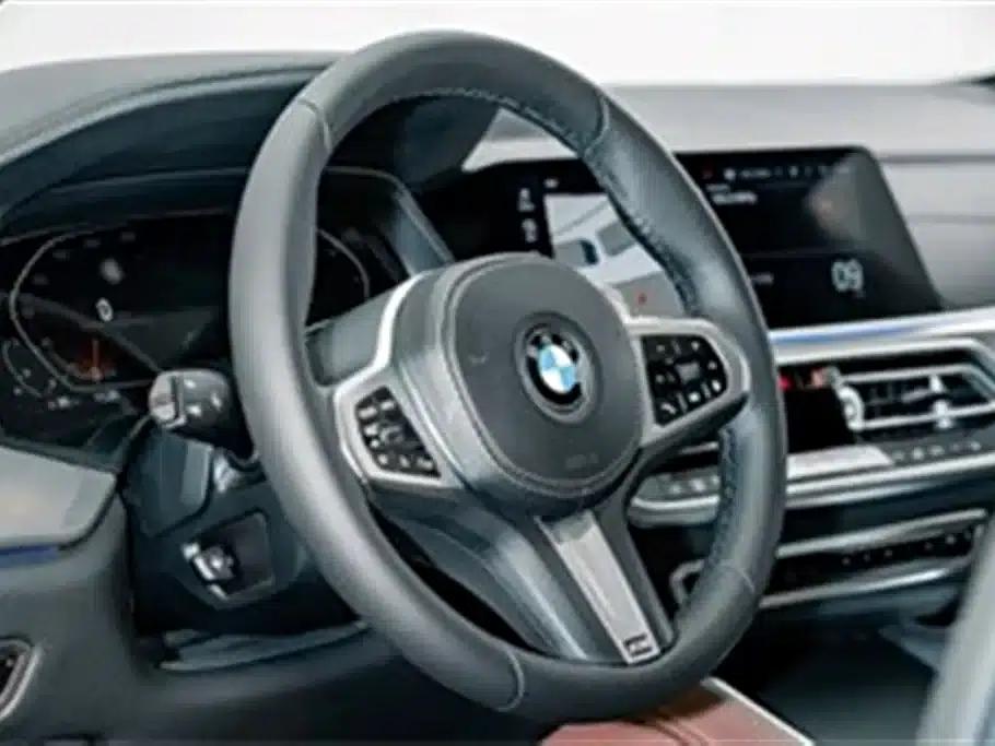 2021 BMW X6 xDrive30i M Sport Package — миниатюра 9