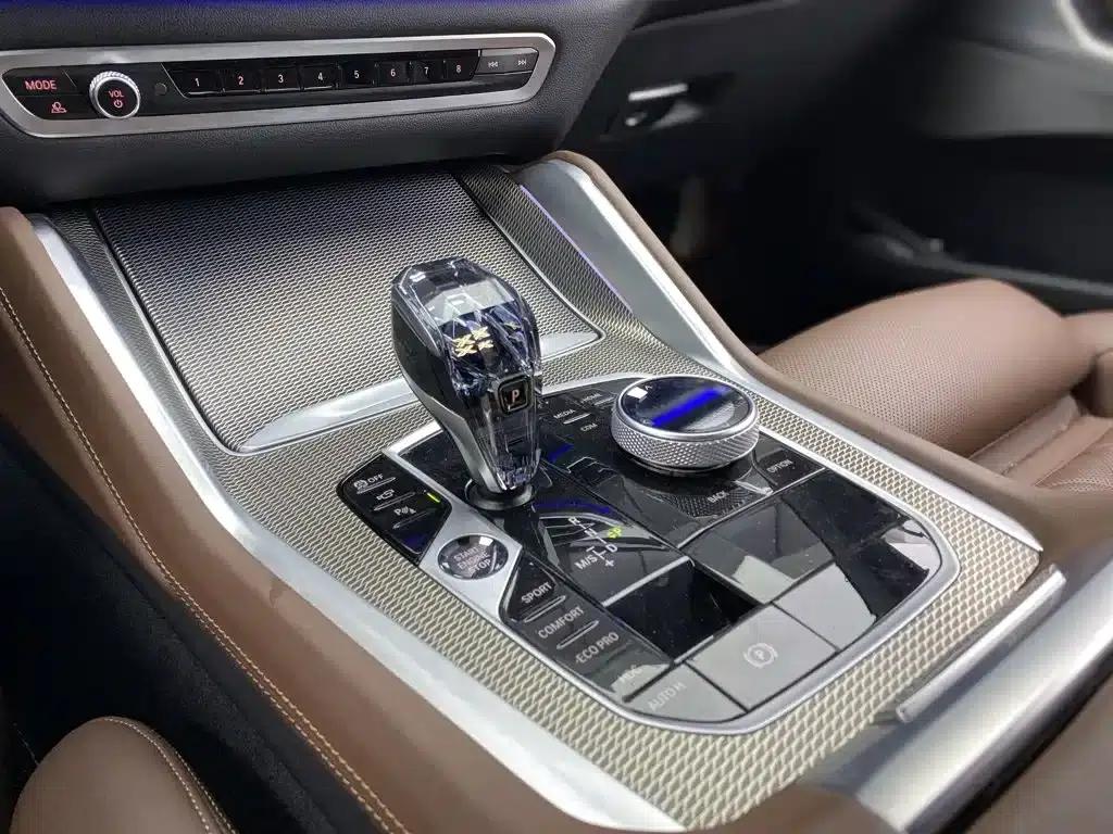 BMW X6 2022 Facelift II xDrive40i M Sport Package — миниатюра 10