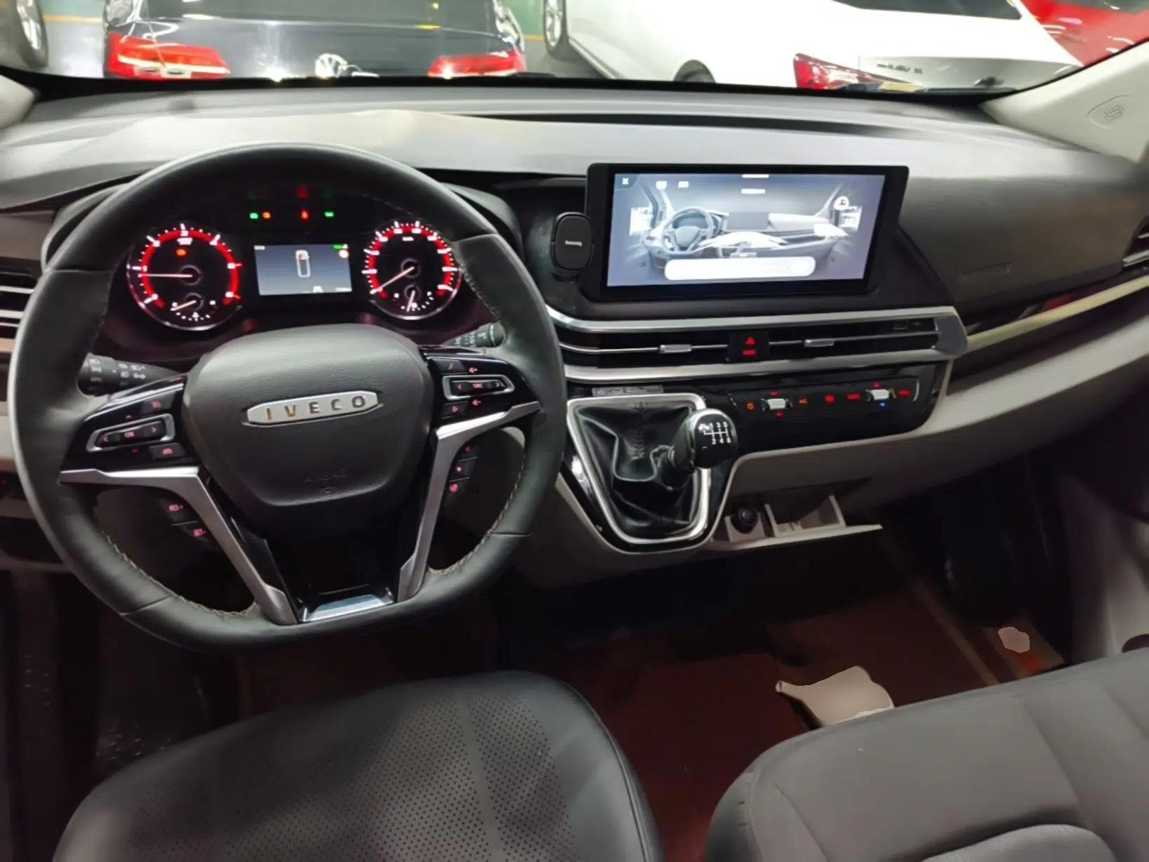 Iveco Fidato 2023 C30 Passenger Van 2.0T 93kW Manual Transmission Xingtu Edition Low Roof — миниатюра 12