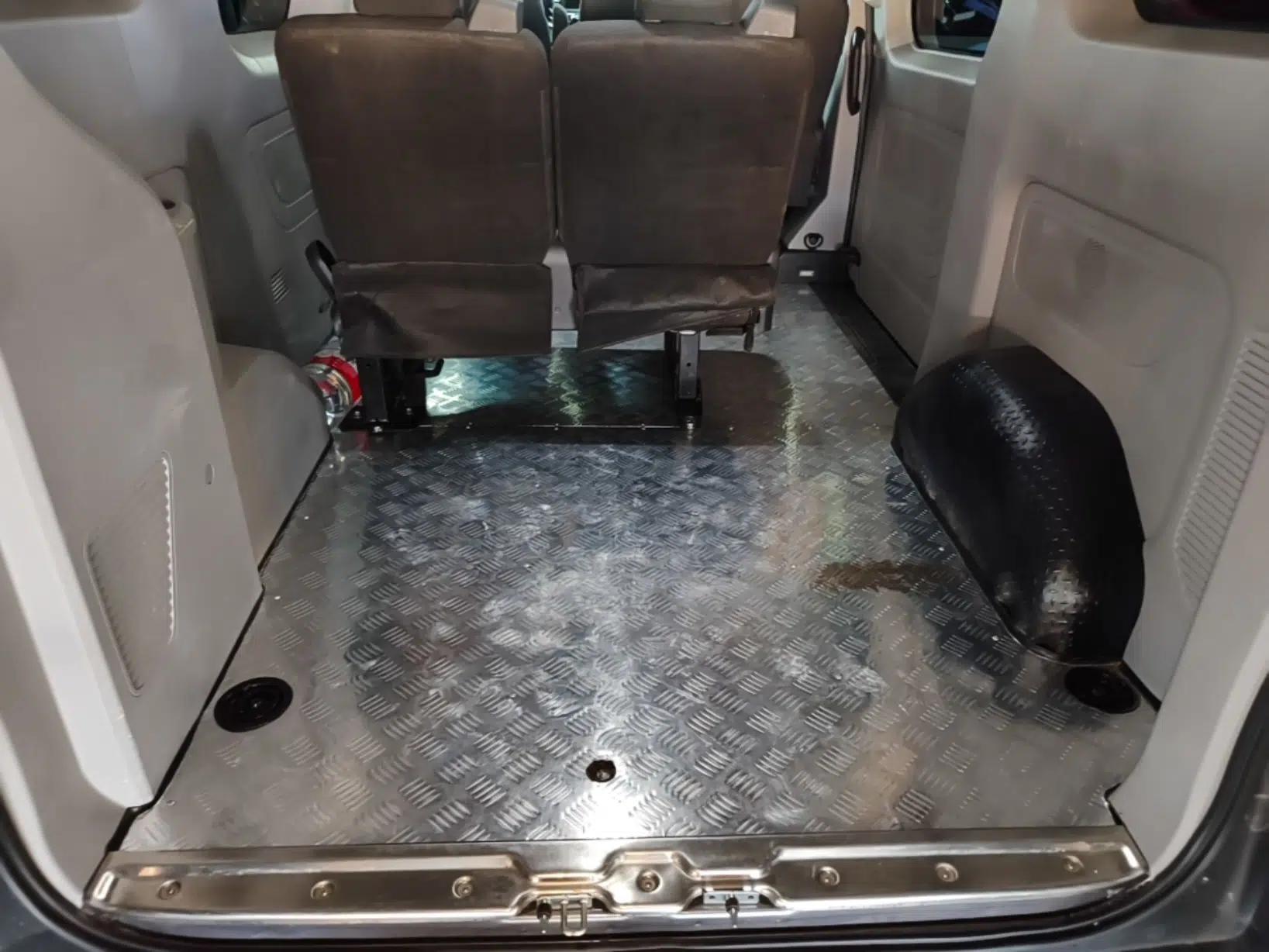 Iveco Fidato 2023 C30 Passenger Van 2.0T 93kW Manual Transmission Xingtu Edition Low Roof — миниатюра 22