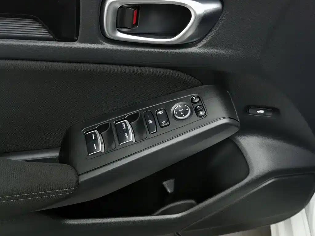 Stylish 2023 240TURBO CVT Leading Edition — миниатюра 9