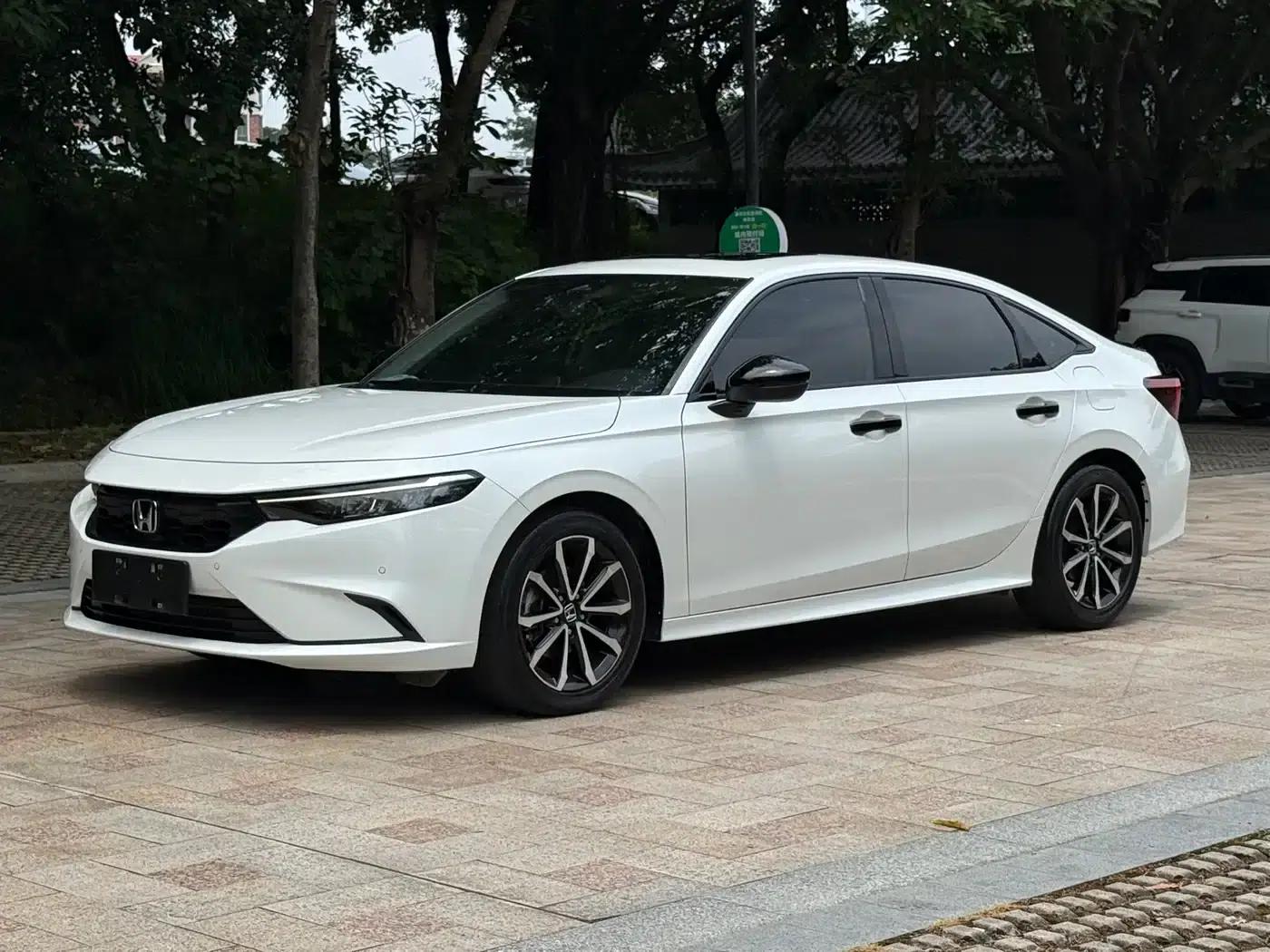 Stylish 2022 240TURBO CVT Phantom Night Tech Edition — миниатюра 1