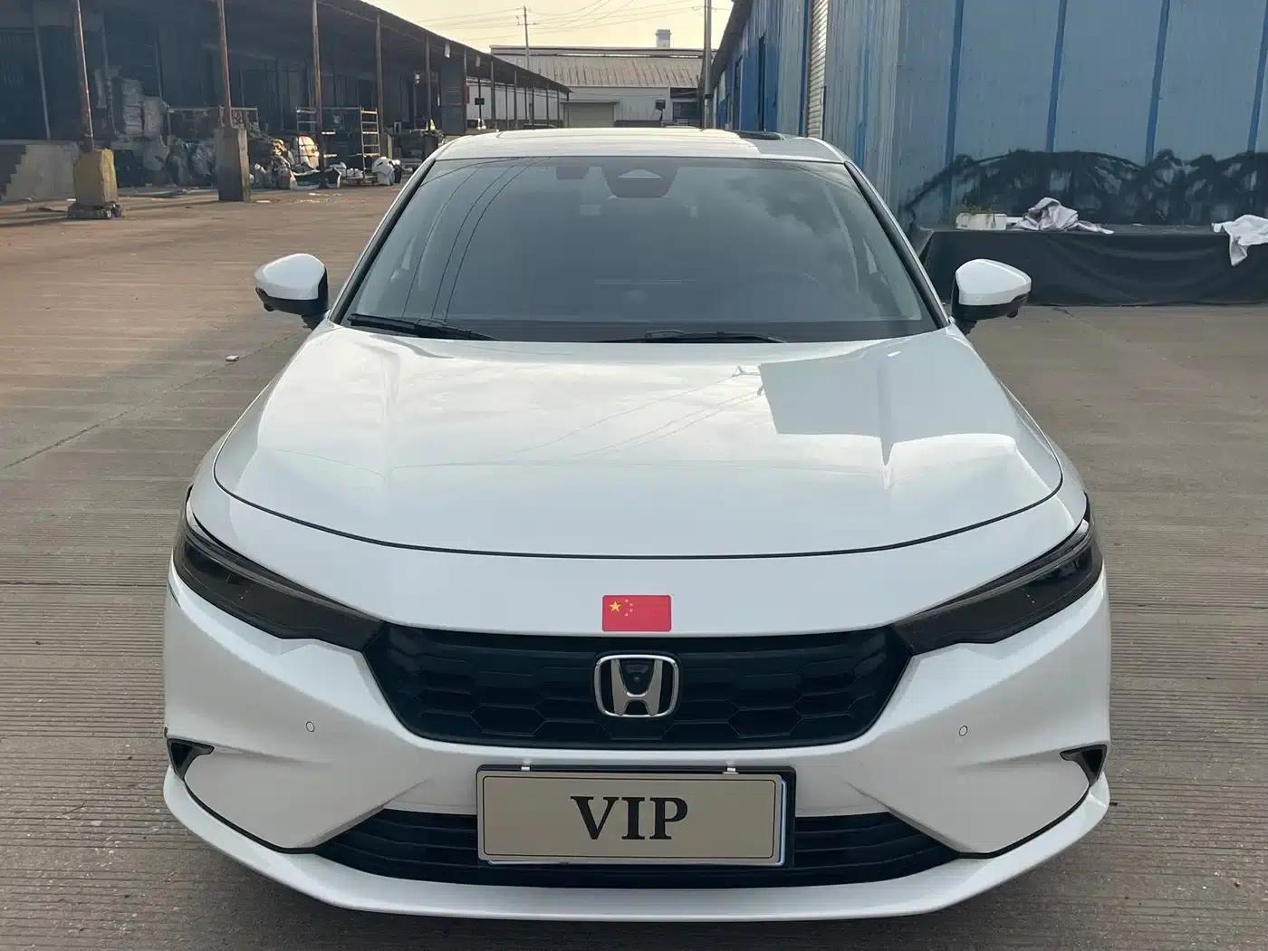 Stylish 2023 240TURBO CVT Tech Edition — миниатюра 2