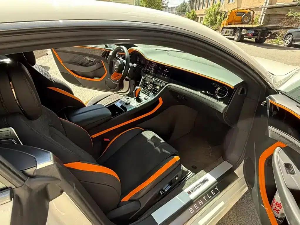 2025 Continental Plug-in Hybrid GT Ultimate Edition — миниатюра 9