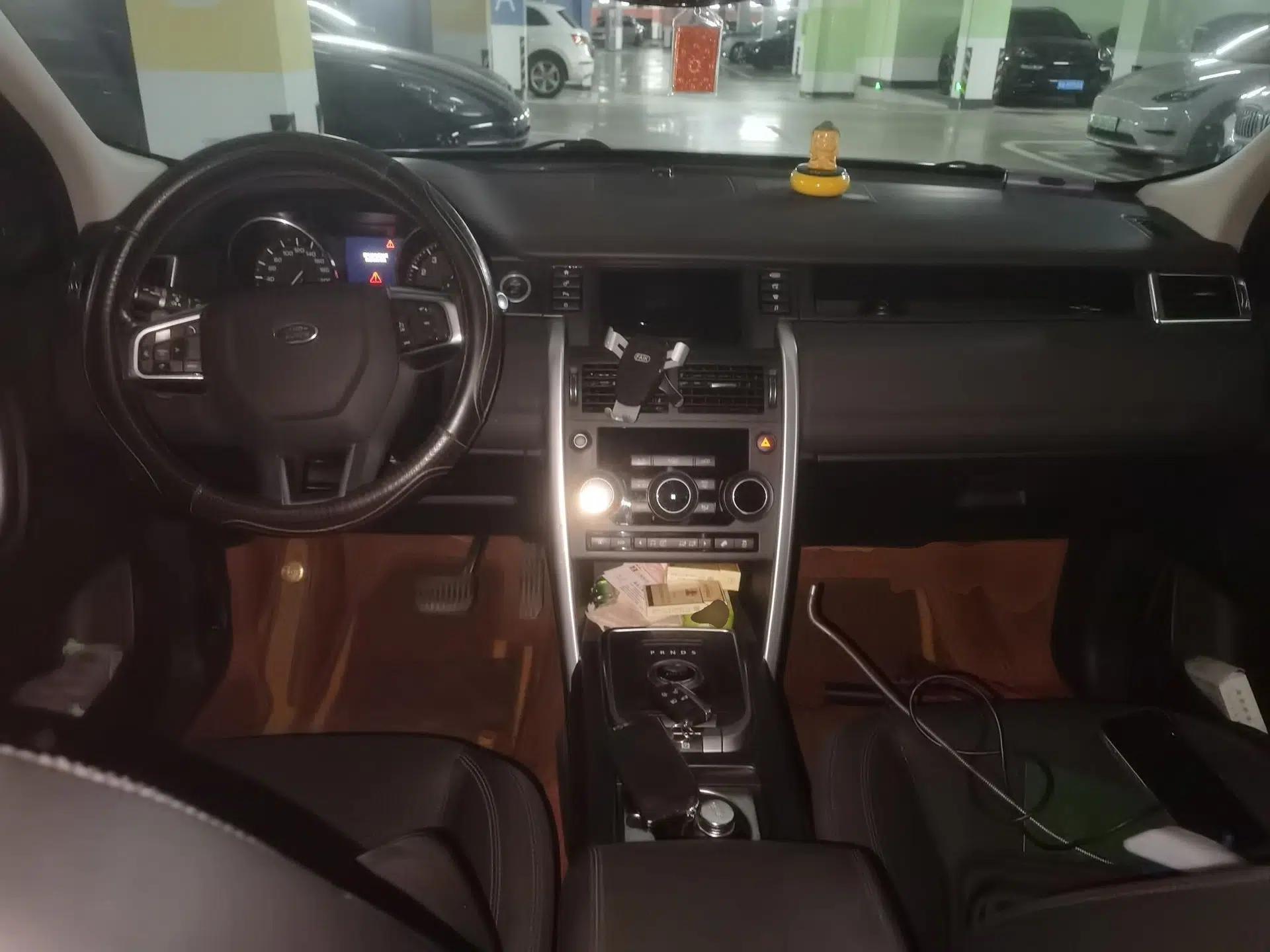 Land Rover Discovery Sport 2016 2.0T SE — миниатюра 6
