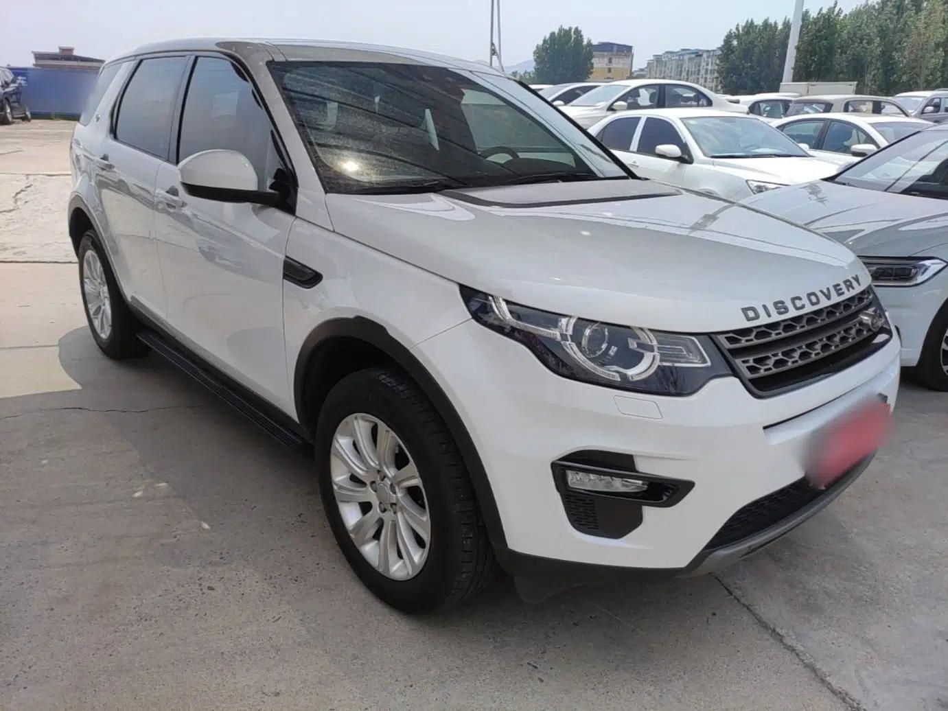 Land Rover Discovery Sport 2017 2.0T SE — миниатюра 3