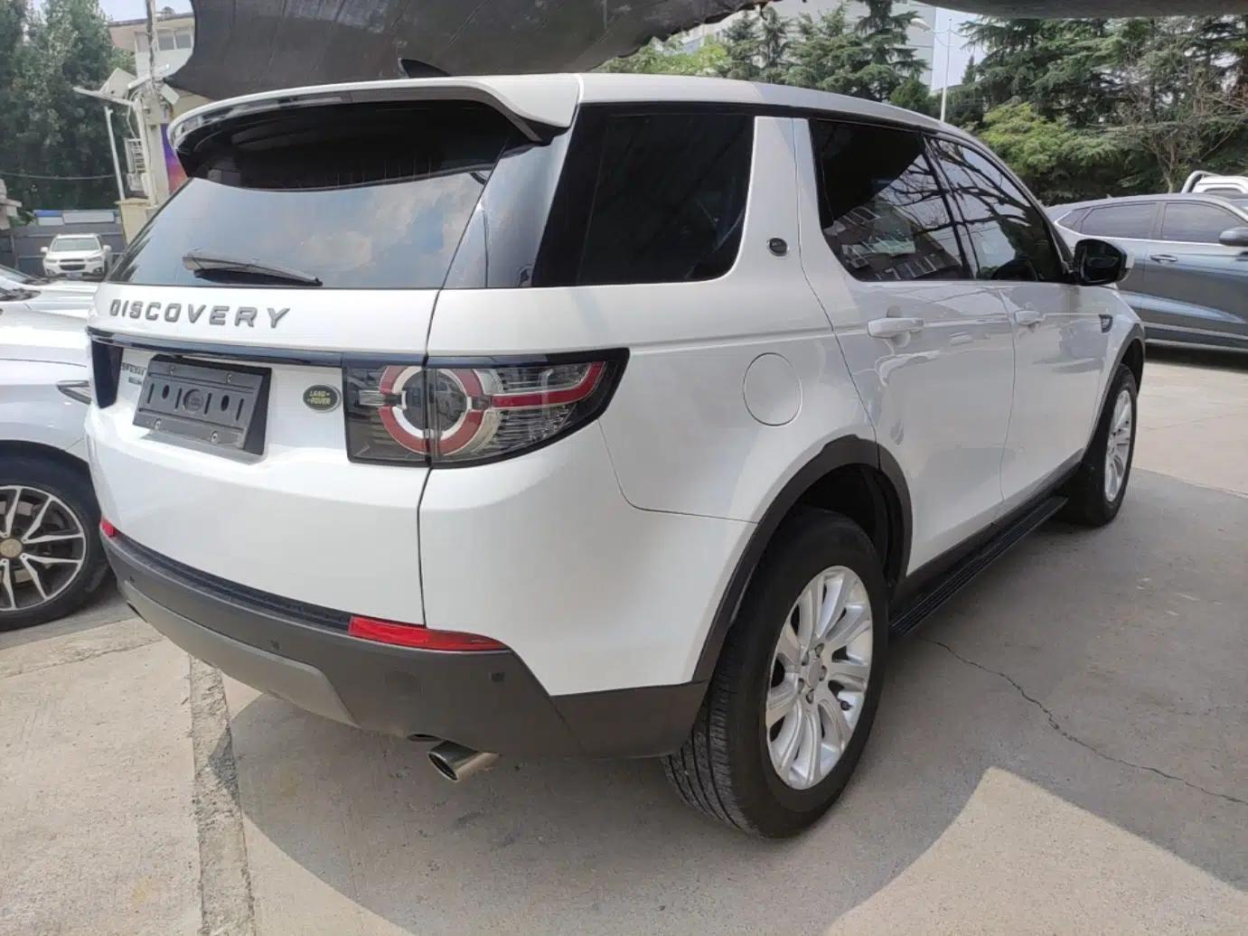 Land Rover Discovery Sport 2017 2.0T SE — миниатюра 6