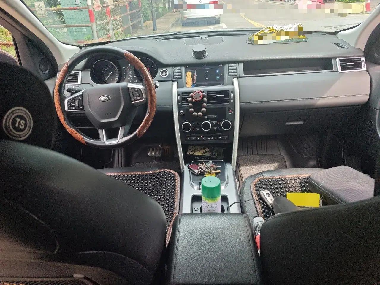 Land Rover Discovery Sport 2017 2.0T SE — миниатюра 9