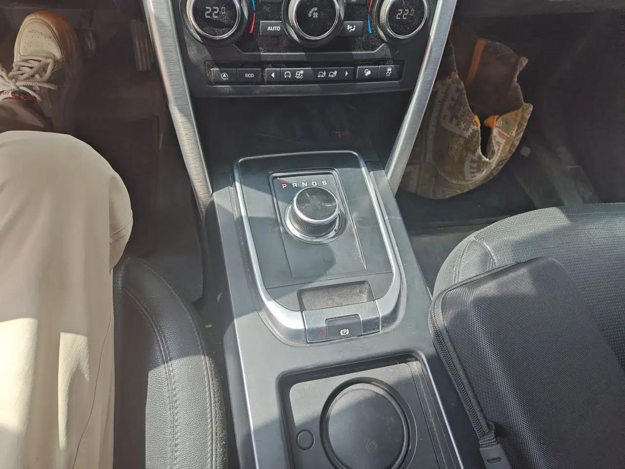 Land Rover Discovery Sport 2019 240 PS SE Version China VI Standard — миниатюра 14