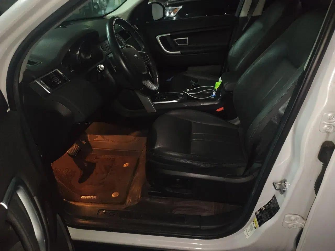 Land Rover Discovery Sport 2019 240 PS SE Version China VI Standard — миниатюра 15