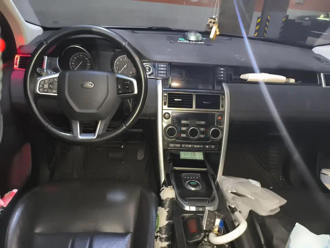 Land Rover Discovery Sport 2018 240 PS SE Version — миниатюра 9