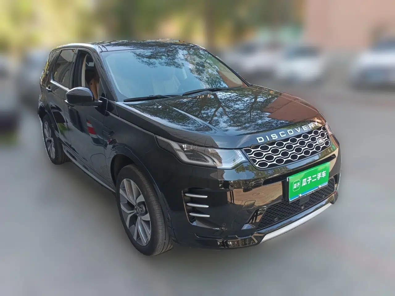 Land Rover Discovery Sport 2024 Luxury Custom Edition — миниатюра 3