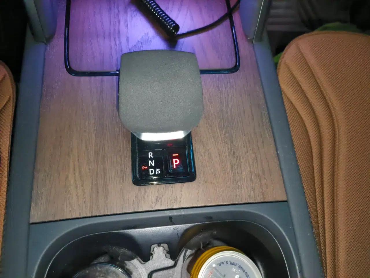 Land Rover Discovery Sport 2025 249 PS Performance Tech Edition — миниатюра 14