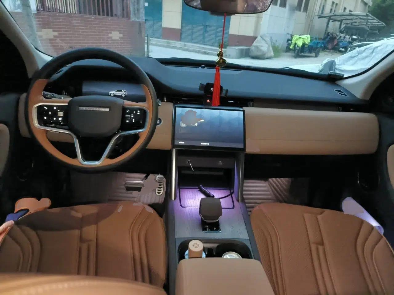 Land Rover Discovery Sport 2025 249 PS Performance Tech Edition — миниатюра 9