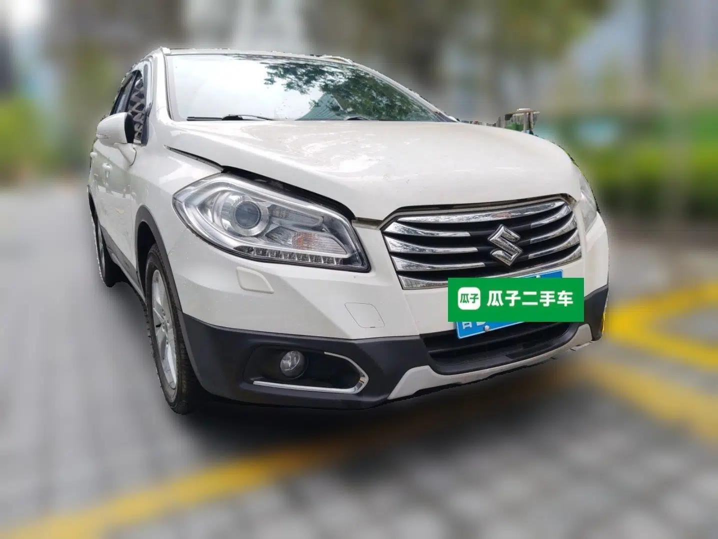 Suzuki S-Cross 2014 1.6L CVT Two-Wheel Drive Elite Version — миниатюра 3