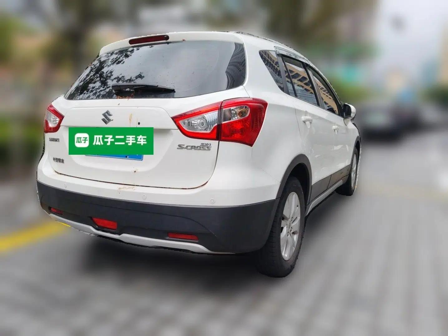 Suzuki S-Cross 2014 1.6L CVT Two-Wheel Drive Elite Version — миниатюра 6