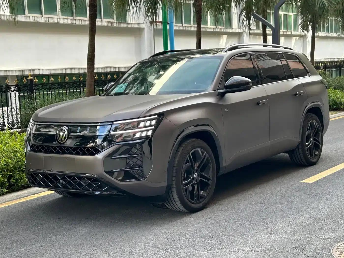 2025 Teramont Pro 450TSI 4WD Summit Edition — миниатюра 1
