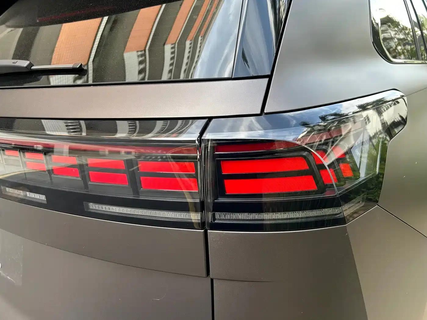 2025 Teramont Pro 450TSI 4WD Summit Edition — миниатюра 17