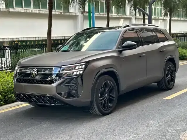 2025 Teramont Pro 450TSI 4WD Summit Edition