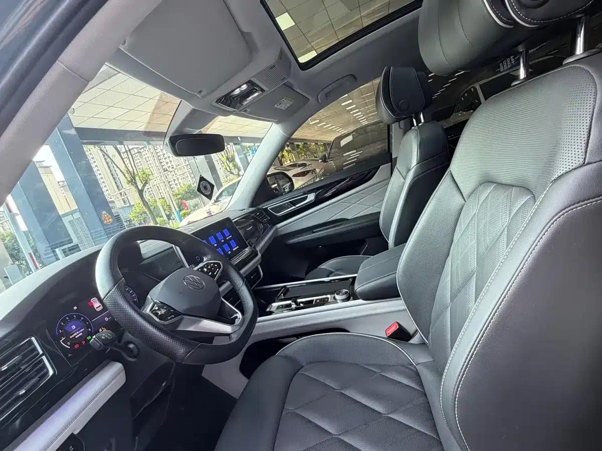 2023 Volkswagen Teramont Facelift 380TSI 4WD Supreme Flagship Edition — миниатюра 4