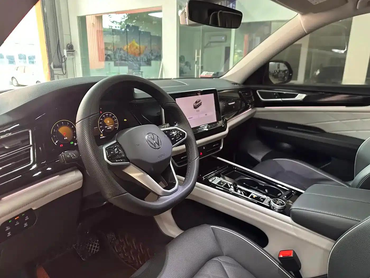 2024 Volkswagen Teramont 380TSI 4WD Premium Luxury Edition — миниатюра 5