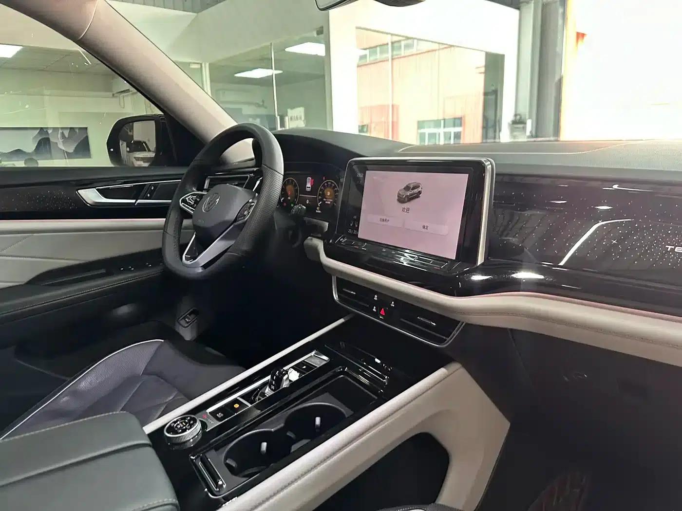 2024 Volkswagen Teramont 380TSI 4WD Premium Luxury Edition — миниатюра 9