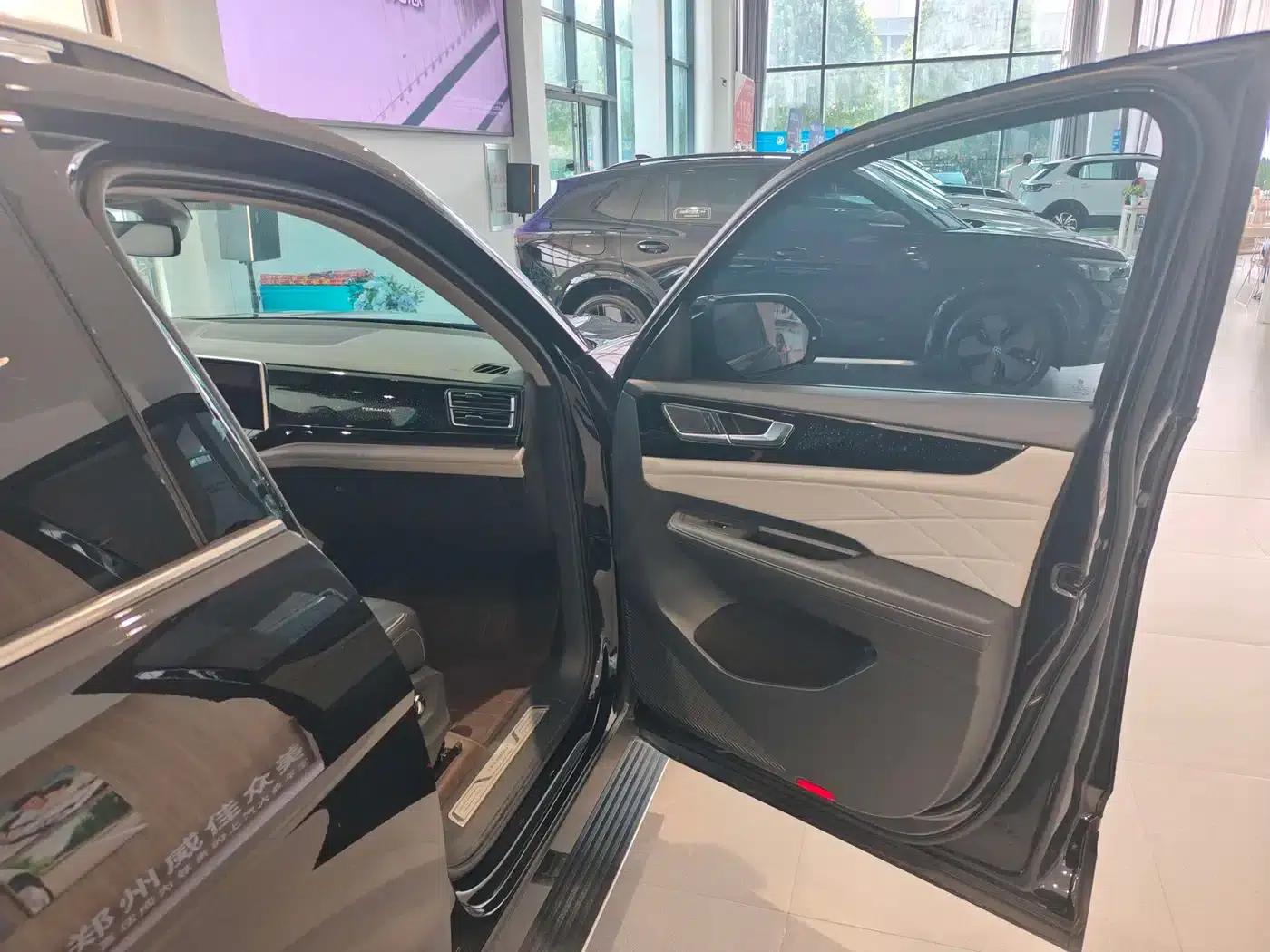 2023 Volkswagen Teramont Facelift 380TSI 4WD Premium Luxury Edition — миниатюра 12
