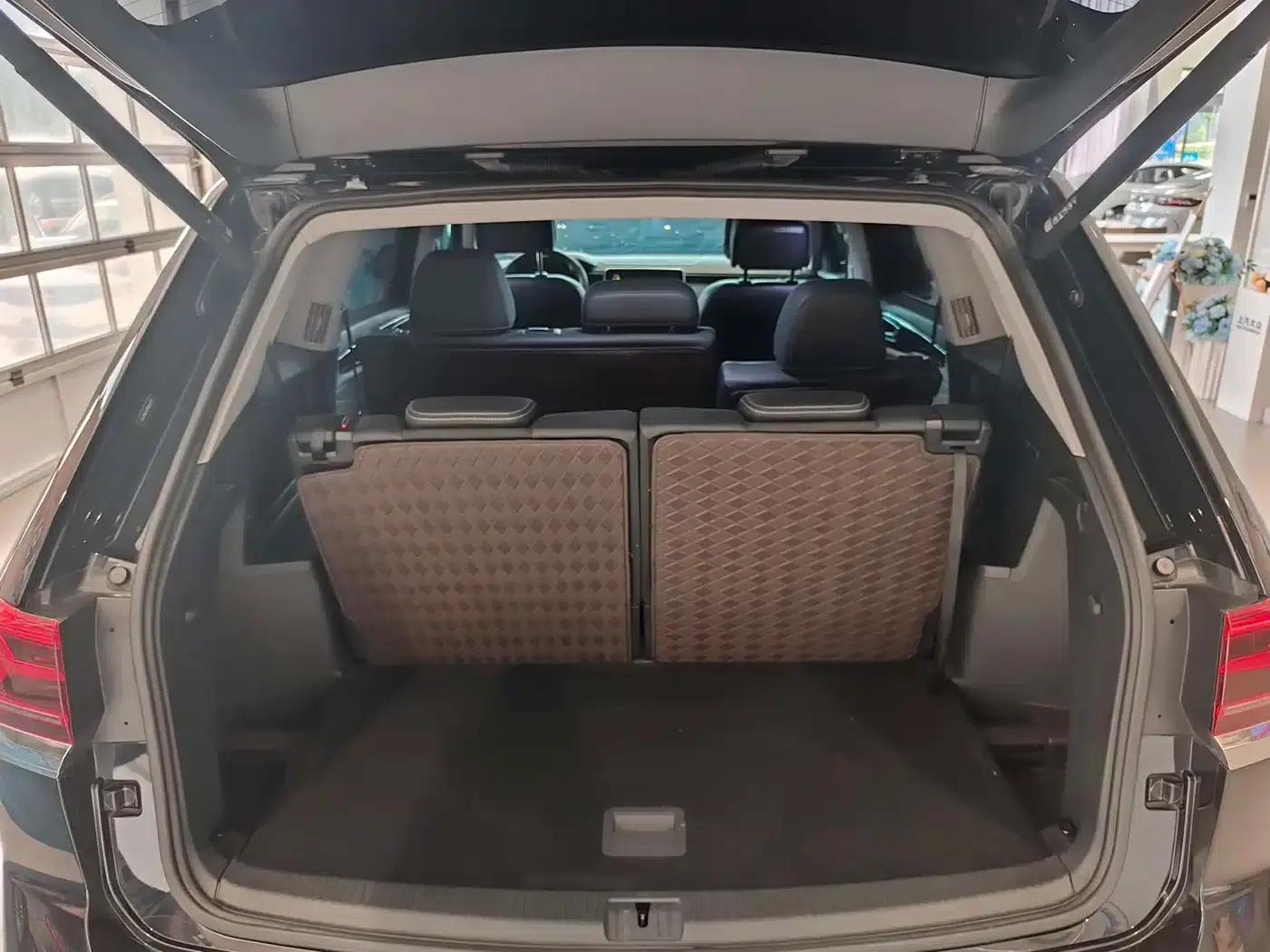 2023 Volkswagen Teramont Facelift 380TSI 4WD Premium Luxury Edition — миниатюра 15
