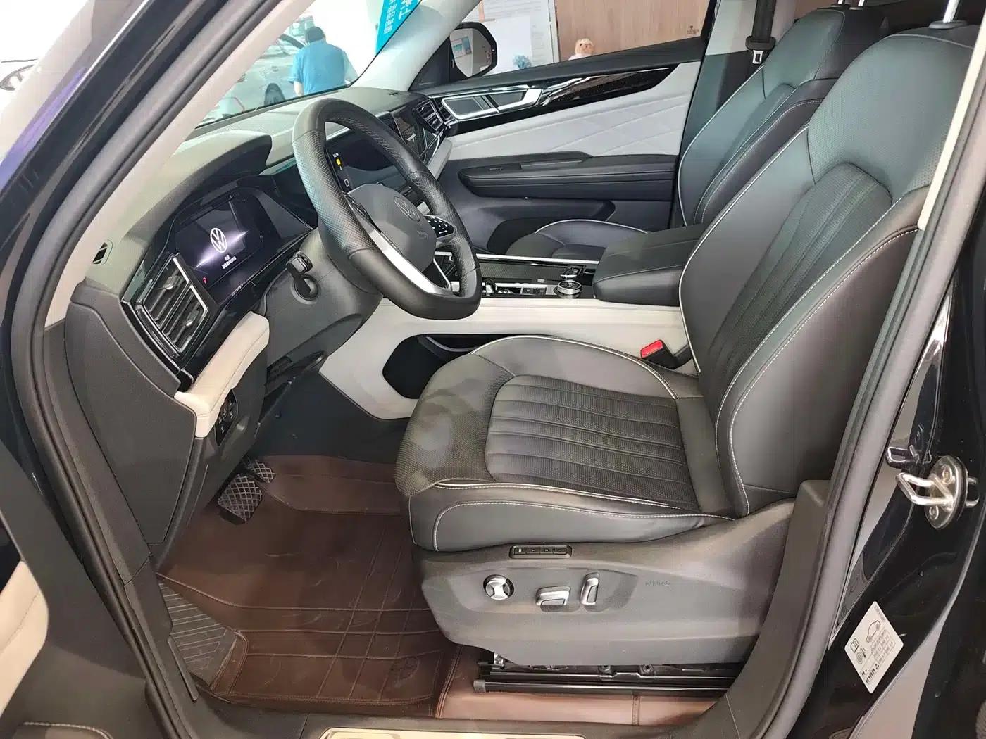 2023 Volkswagen Teramont Facelift 380TSI 4WD Premium Luxury Edition — миниатюра 7