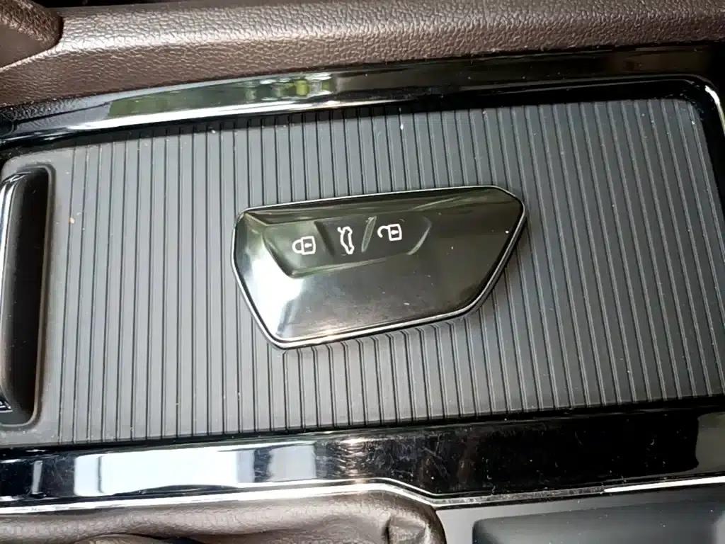 2020 Volkswagen Teramont Facelift 330TSI 2WD Luxury Edition — миниатюра 9
