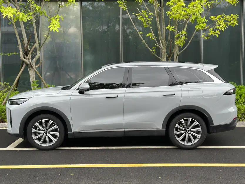 Chery Fengyun T9 2024 120 Long-Range Comfort Version 5 Seats Lithium Iron Phosphate — миниатюра 16