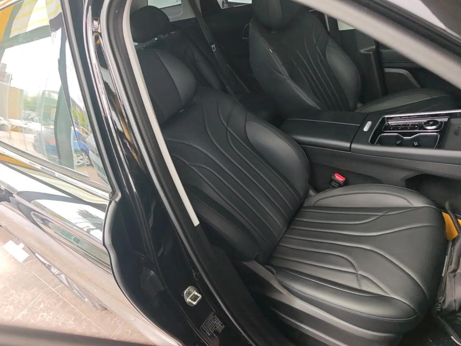 Chery Fengyun T9 2025 120 Long-Range Luxury Version 5 Seats Lithium Iron Phosphate — миниатюра 19