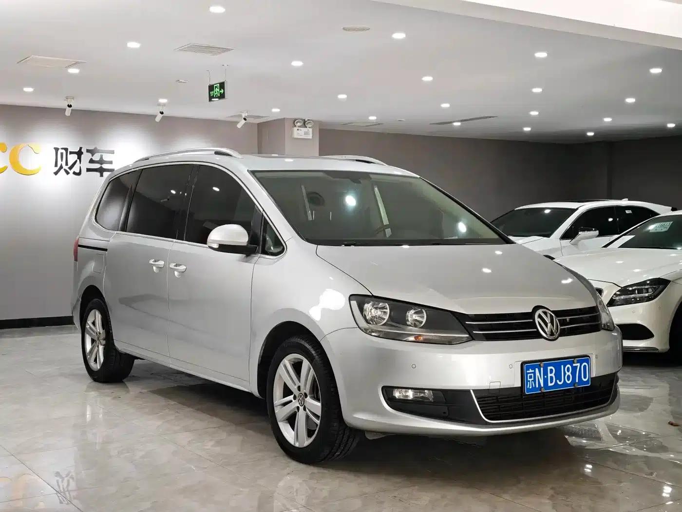 2018 Sharan 380TSI Comfort 7-seater — миниатюра 3