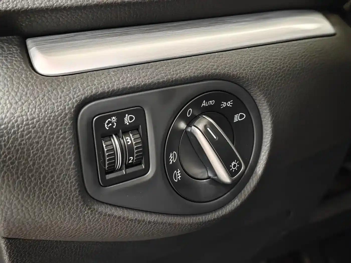 2018 Sharan 380TSI Comfort 7-seater — миниатюра 9