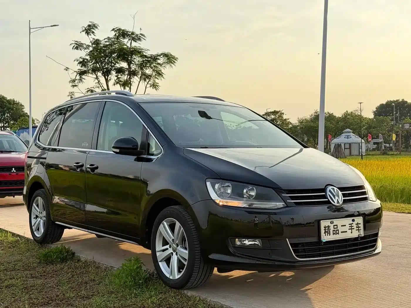 2016 Sharan 380TSI Comfort 7-seater — миниатюра 3