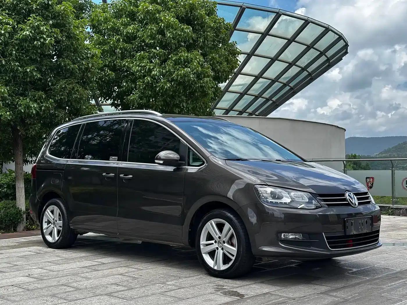 2018 Sharan 380TSI Comfort 7-seater — миниатюра 3