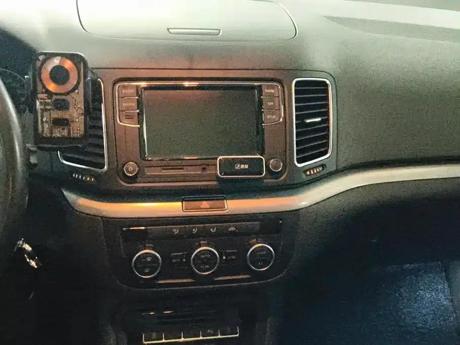 2013 Sharan 2.0TSI Standard Edition — миниатюра 13