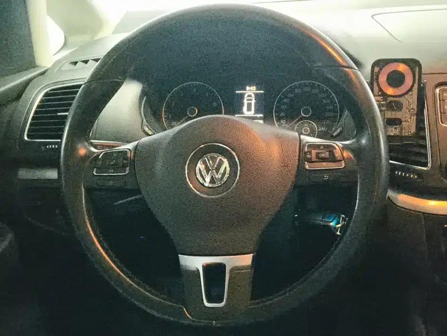 2013 Sharan 2.0TSI Standard Edition — миниатюра 15