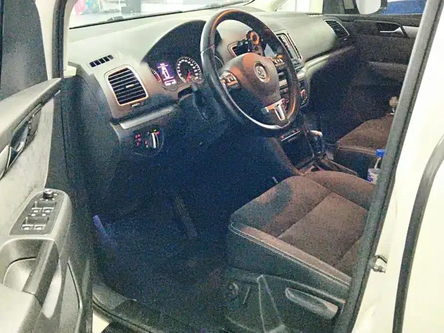 2013 Sharan 2.0TSI Standard Edition — миниатюра 9