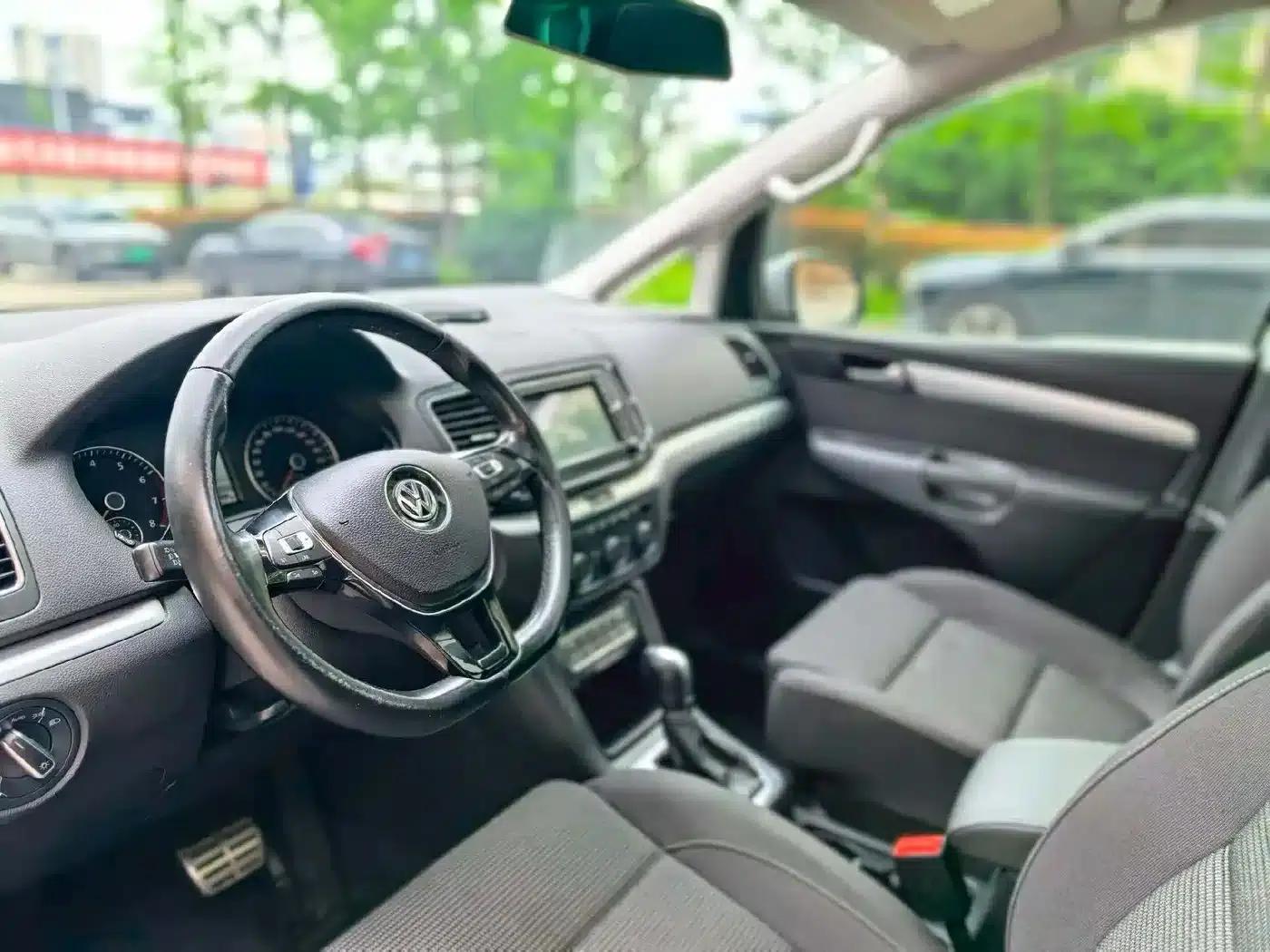 2016 Sharan 380TSI Comfort 7-seater — миниатюра 6