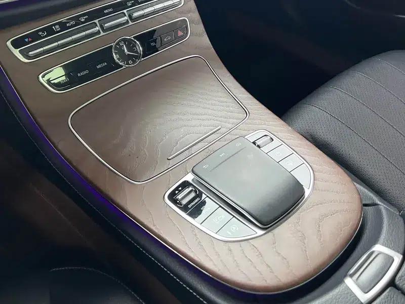 Mercedes-Benz E-Class 2020 E 300 L Luxury — миниатюра 6