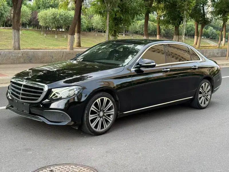 2017 Mercedes-Benz E-Class E 300 L Luxury — миниатюра 1